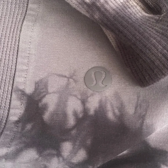 Lululemon jacket - Picture 6 of 6